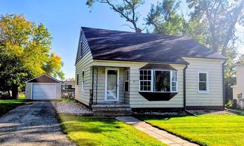 113 Iowa Ave, Hoffman, MN, 56339-8131 | Card Image