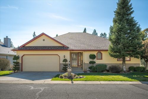 2102 E Dunbar Ln, Spokane, WA, 99223-9589 | Card Image
