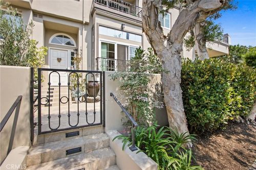 19355 Maidstone Ln, Huntington Beach, CA, 92648-5505 | Card Image