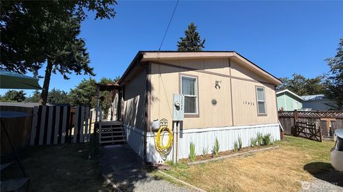 10426 11th Avenue Ct S, Tacoma, WA, 98444 | Card Image