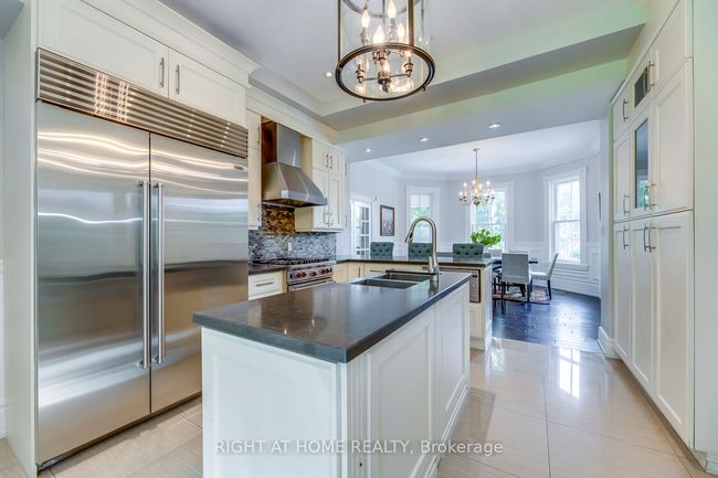 118 Main St S, House other with 5 bedrooms, 4 bathrooms and 10 parking in Brampton ON | Image 18