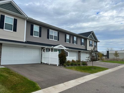 10530 Weston Way N, Maple Grove, MN, 55369-4162 | Card Image