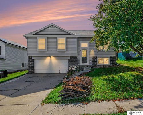 7871 Mary St, Omaha, NE, 68122-1675 | Card Image