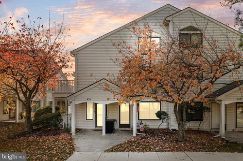 806 Gregorys Way, Voorhees, NJ, 08043-2056 | Card Image