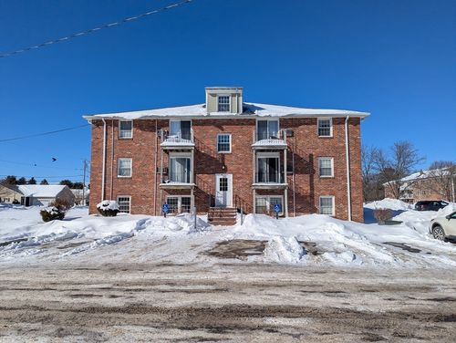 apt-8-10 Woodman Way, Newburyport, MA, 01950-3547 | Card Image