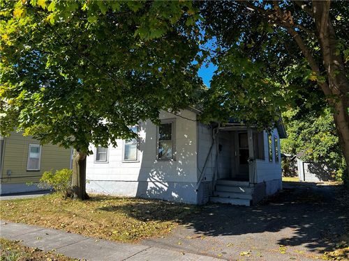 18 Syke St, Rochester, NY, 14611-1858 | Card Image