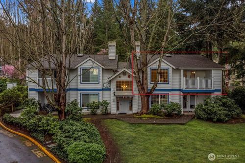 d208-8653 Avondale Rd Ne, Redmond, WA, 98052-3371 | Card Image