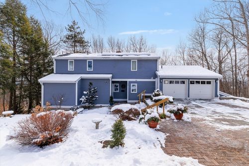 40 Hillcrest Ave, Worcester, MA, 01602-1436 | Card Image