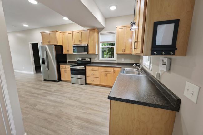 Kitchen | Image 9