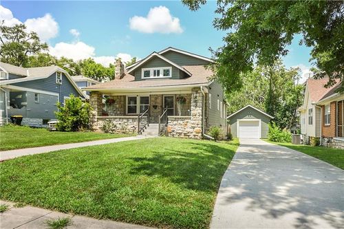 1462 E 78th St, Kansas City, MO, 64131-1949 | Card Image