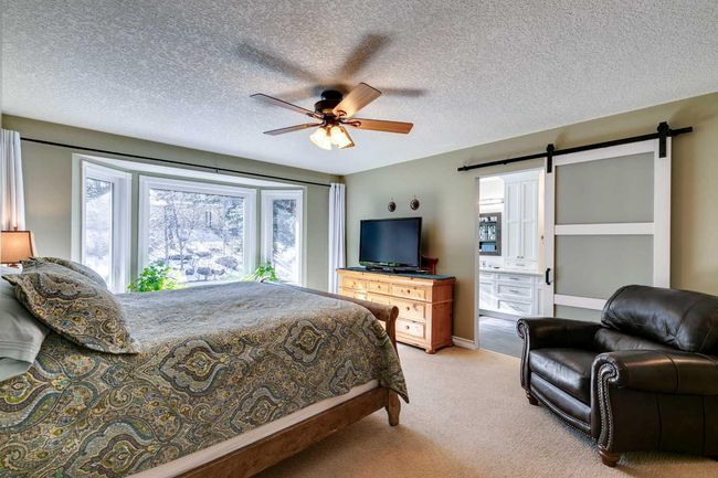131 Patterson Drive Sw, House other with 5 bedrooms, 4 bathrooms and 4 parking in Calgary AB | Image 32