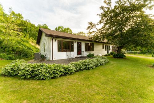 12996 Flattop Rd, Tomah, WI, 54660-8145 | Card Image