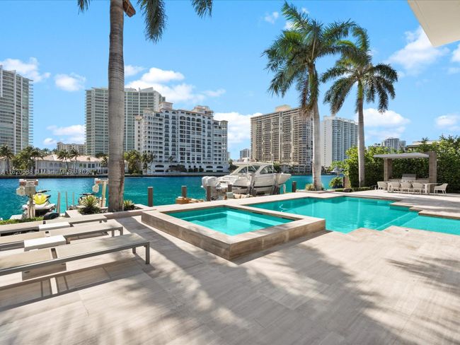 224 S Island, House other with 4 bedrooms, 6 bathrooms and null parking in Golden Beach FL | Image 24