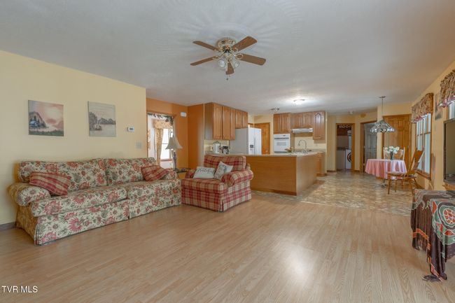 9734 Palmetto Rd, House other with 3 bedrooms, 2 bathrooms and null parking in Wise VA | Image 15