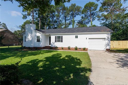6003 Savannah Cir, Hope Mills, NC, 28348-2139 | Card Image