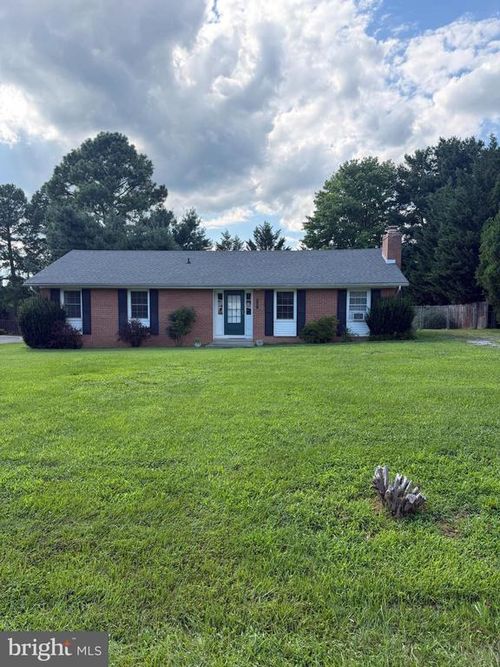 1160 Tuscawilla Dr, CHARLES TOWN, WV, 25414-5052 | Card Image