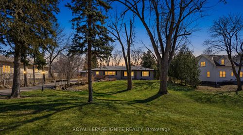 930 Old Derry Rd, Mississauga, ON, L5W1A1 | Card Image