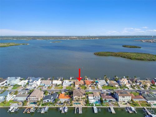529 Johns Pass Ave, MADEIRA BEACH, FL, 33708-2368 | Card Image