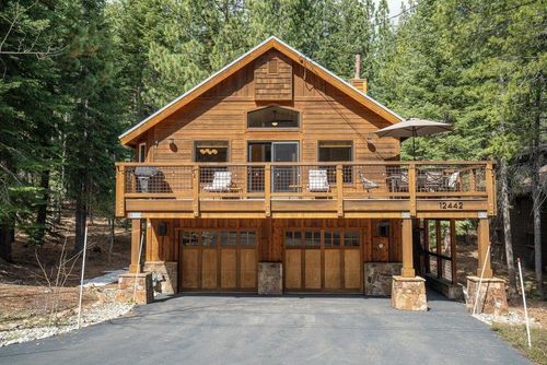 12442 Saint Bernard Dr, Truckee, CA, 96161-6247 | Card Image