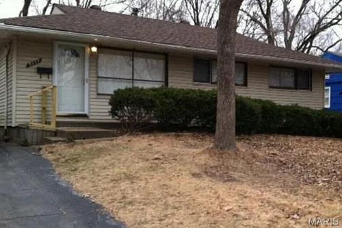 9754 Millburn Dr, Saint Louis, MO, 63136-1946 | Card Image