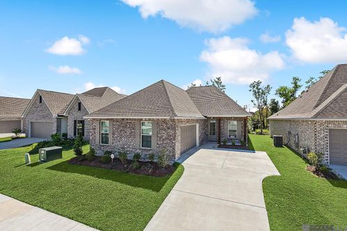 10810 Maitland Maitland Ave, Baton Rouge, LA, 70810-7895 | Card Image