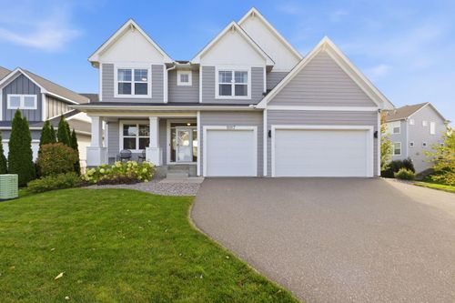 11117 41st Street Cir N, Lake Elmo, MN, 55042-2801 | Card Image