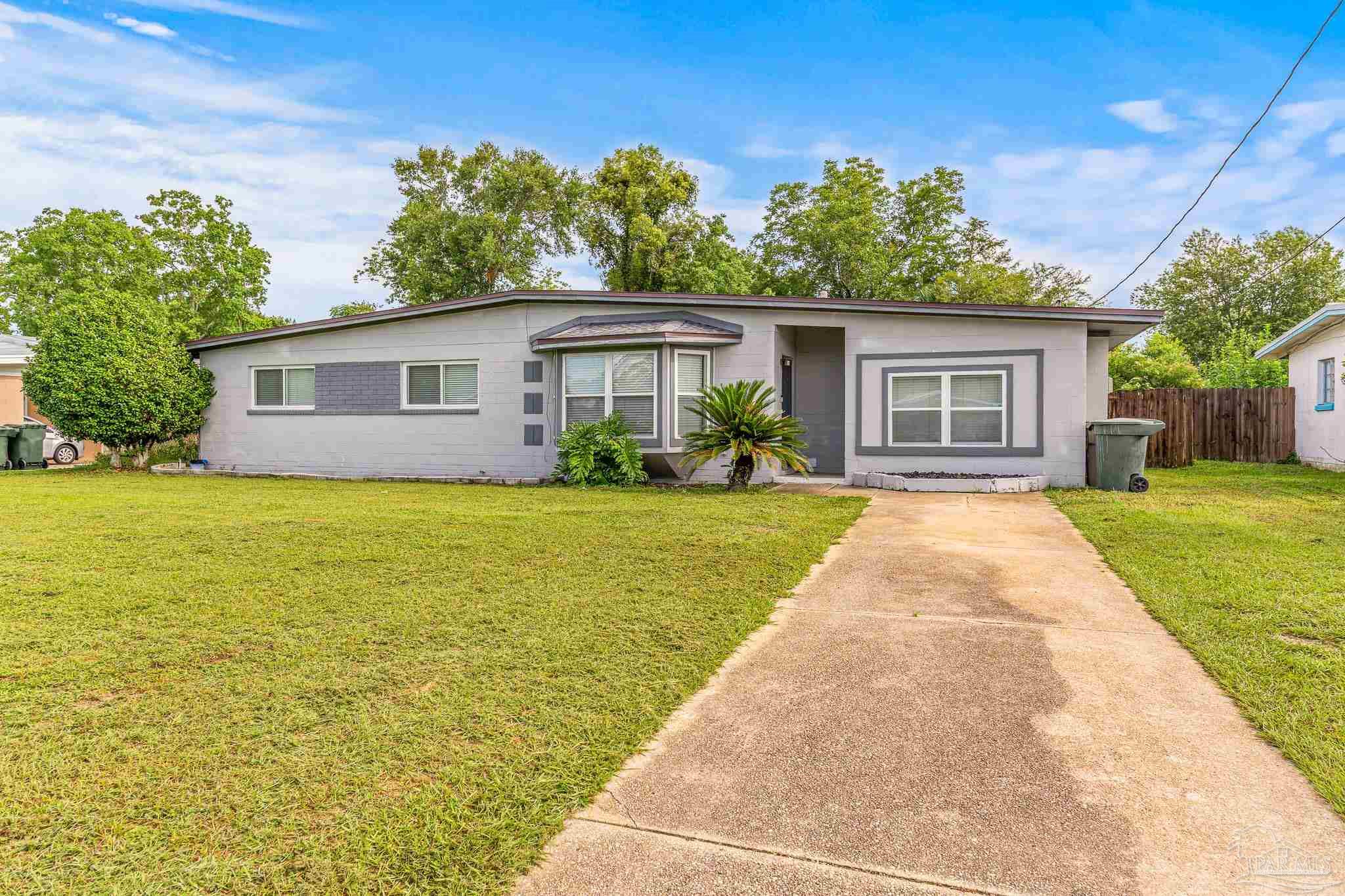 Vassar Dr, Pensacola, FL 32506