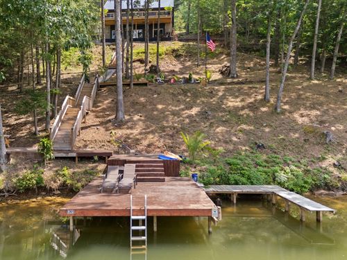 1265 Cliffs Edge Rd, East Bernstadt, KY, 40729-6579 | Card Image