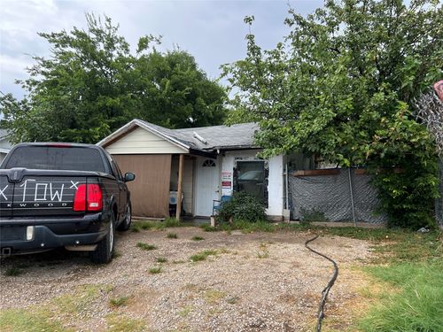 3326 Sylvan Ave, Dallas, TX, 75212-2837 | Card Image