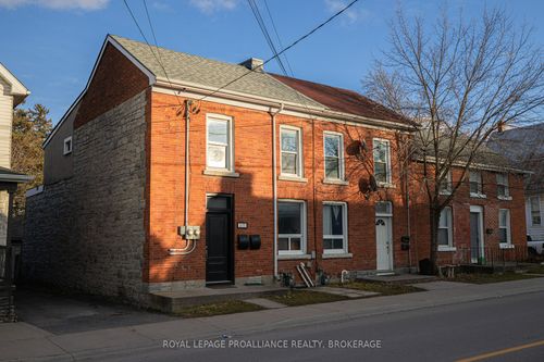 275 Division St, Kingston, ON, K7K3Z7 | Card Image