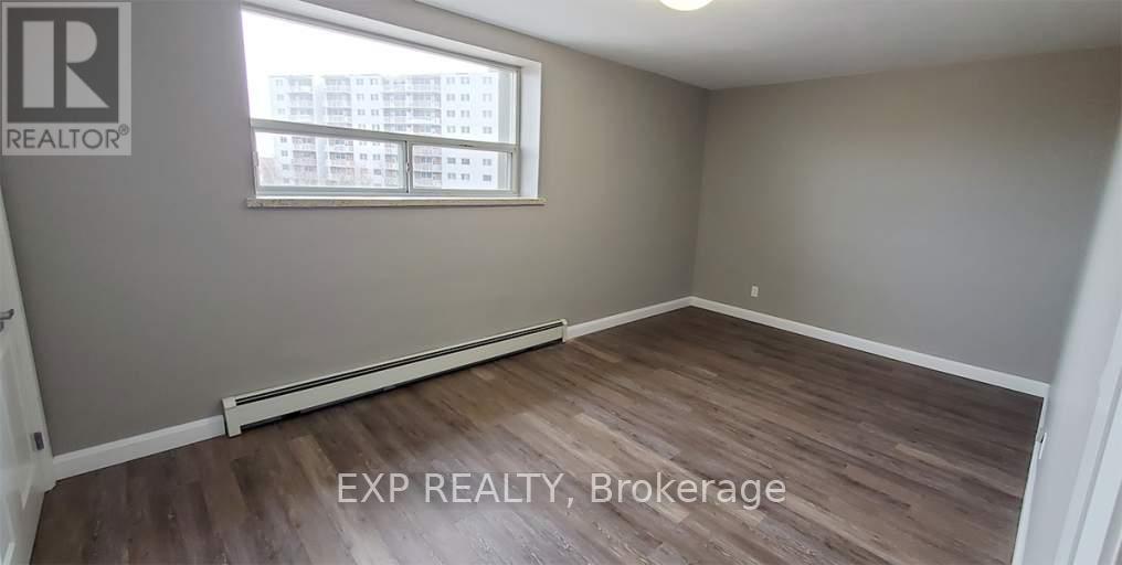 Residential Lease in Sudbury Remote Area 5