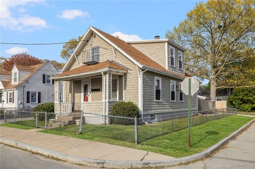 67 Ash St, Lincoln, RI, 02865-3205 | Card Image