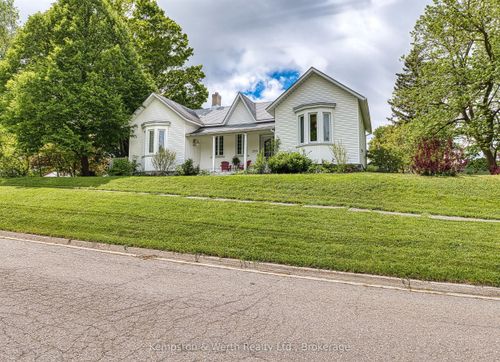 225 Queen St N, Palmerston, ON, N0G2P0 | Card Image
