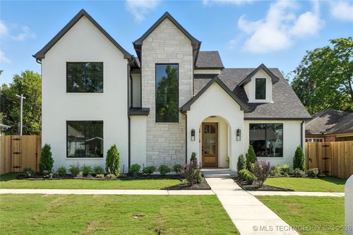 515 El Paso St, Broken Arrow, OK, 74012-4044 | Card Image