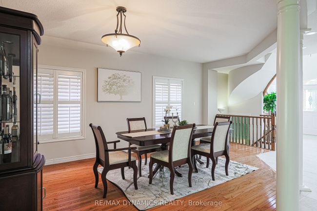 2381 Grand Oak Trail, House other with 4 bedrooms, 4 bathrooms and 2 parking in Oakville ON | Image 5