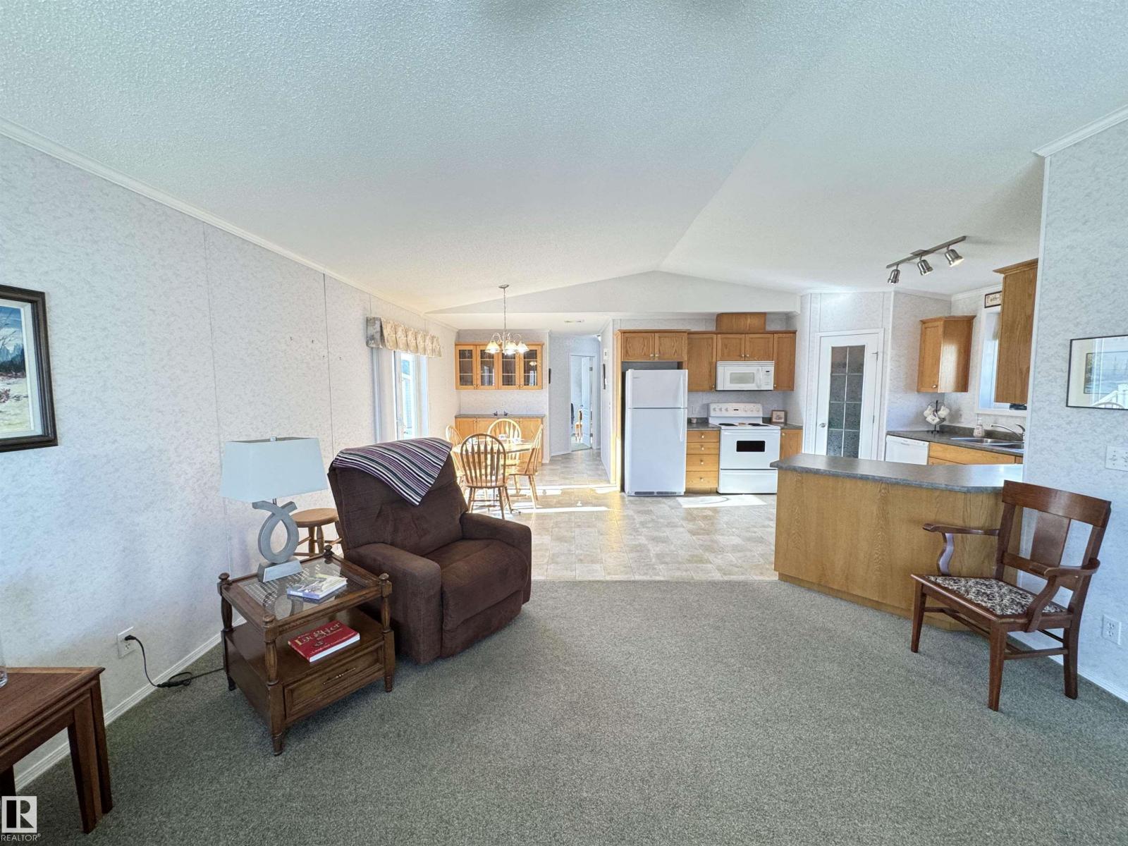 Residential in Leduc 4