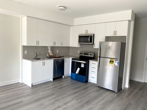 8-3538 Colonial Dr, Mississauga, ON, L5L0C1 | Card Image