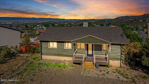 1521 N Victor Dr, Prescott, AZ, 86301-5988 | Card Image