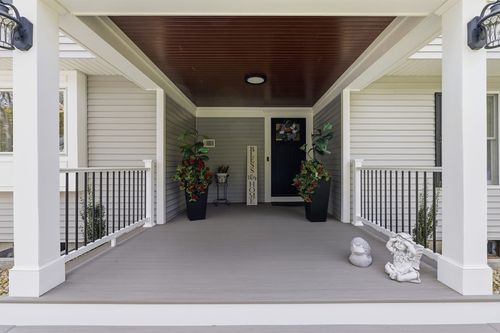 61 Montgomery St, Lakeville, MA, 02347-1710 | Card Image