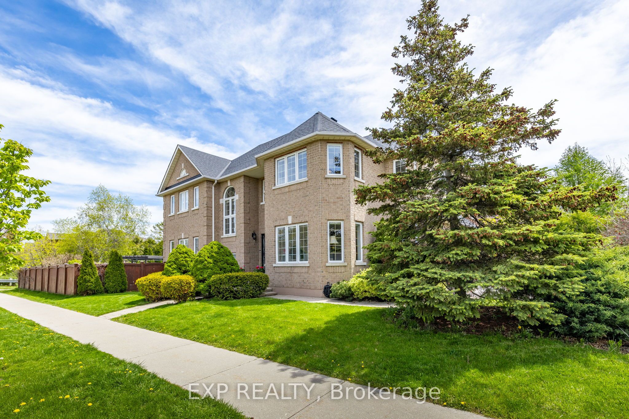 Residential in Oakville