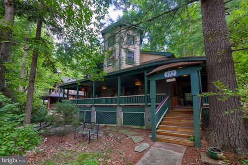 312 Pennsylvania Ave, MOUNT GRETNA, PA, 17064-6021 | Card Image