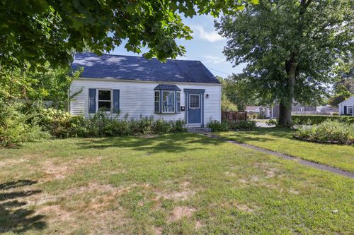 40 Park Ave, Danbury, CT, 06810-6430 | Card Image