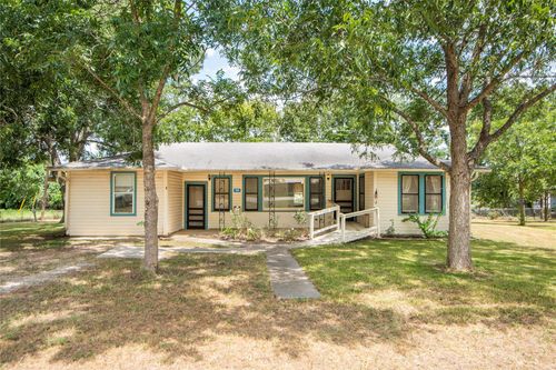 7656 Ernst Pkwy, Industry, TX, 78944-5007 | Card Image
