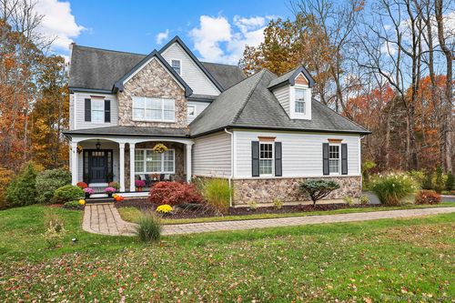 35 Rustle Meadow Ln, Canton, CT, 06019-4540 | Card Image