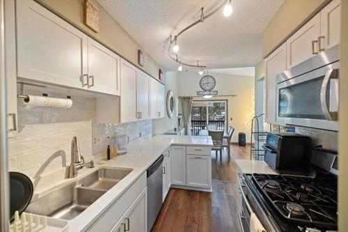 1266 Deercliff Ln, Eagan, MN, 55123-1434 | Card Image