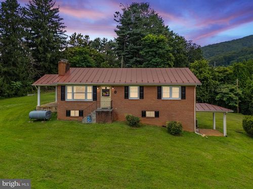 27 Atkins Rd, SPERRYVILLE, VA, 22740-2107 | Card Image