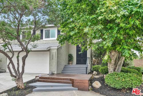 1059 Hillview Cir, Simi Valley, CA, 93065-4307 | Card Image