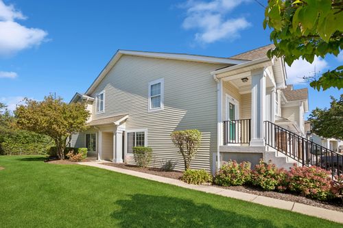1156-1156 Westminster Ln, Elk Grove Village, IL, 60007-7237 | Card Image