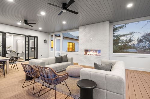 6718 Fleetwood Dr, Nashville, TN, 37205-1224 | Card Image