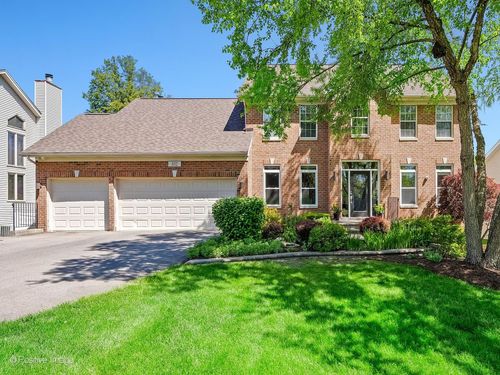 832 Bemis Rd, Glen Ellyn, IL, 60137-6417 | Card Image